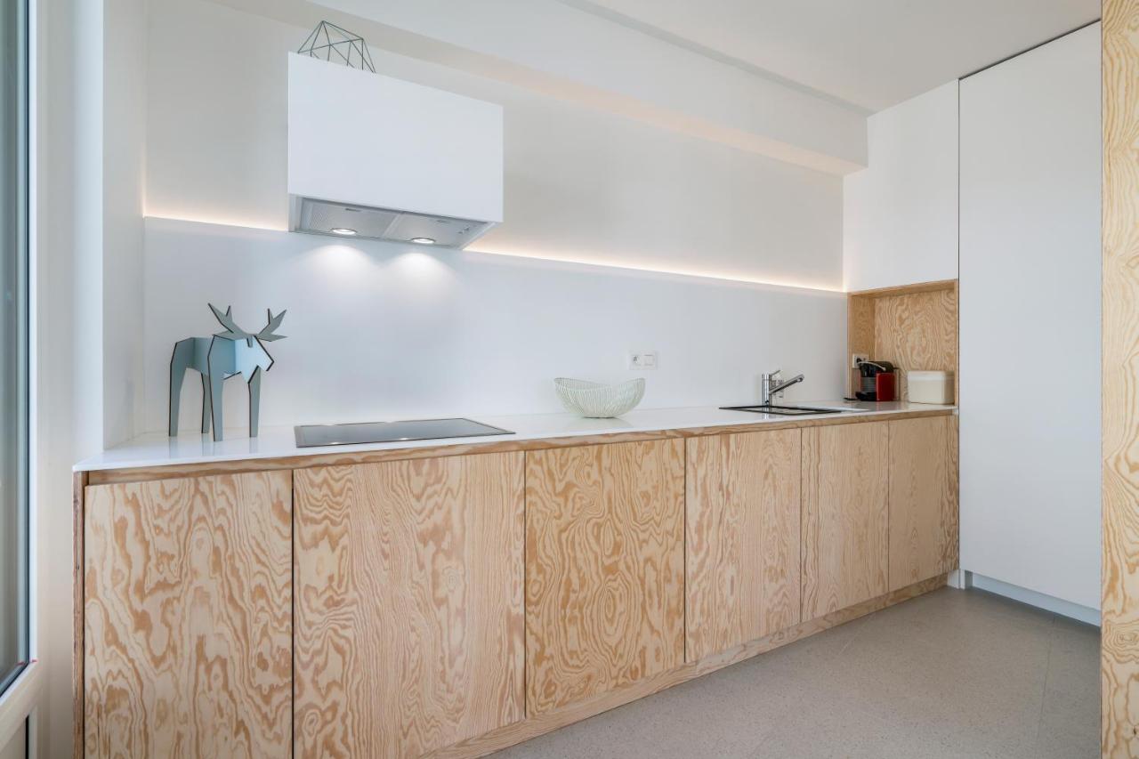 Apartment De Zwemmer - Practical, Optimized App With Garage *